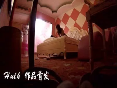 hjd2048com190212风吟鸟唱演员王珊在酒店被胖导演插粉嫩逼逼2